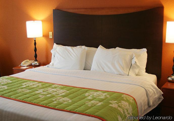Comfort Inn & Suites Olathe - Kansas City Номер фото